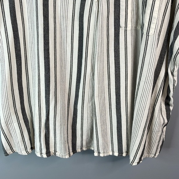 Old Navy Split Envelope-Neck Top Grey Stripe Soft Wash Cuffed Sleeve Size XXL - Picture 6 of 11